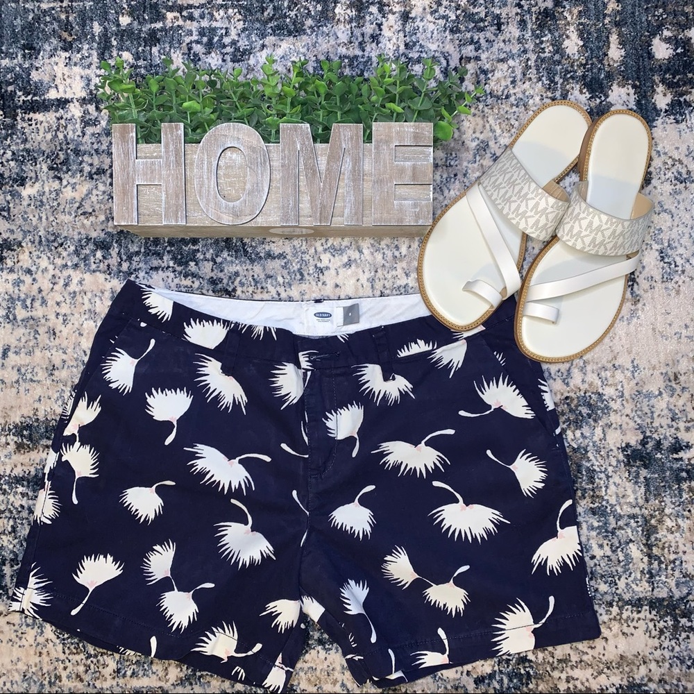 Old Navy Blue Khaki Palm Trees Casual Shorts